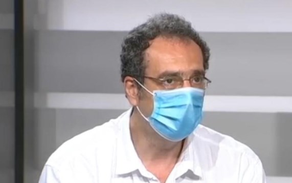 Д-р Поповиќ: Kороната остава лузни на белите дробови