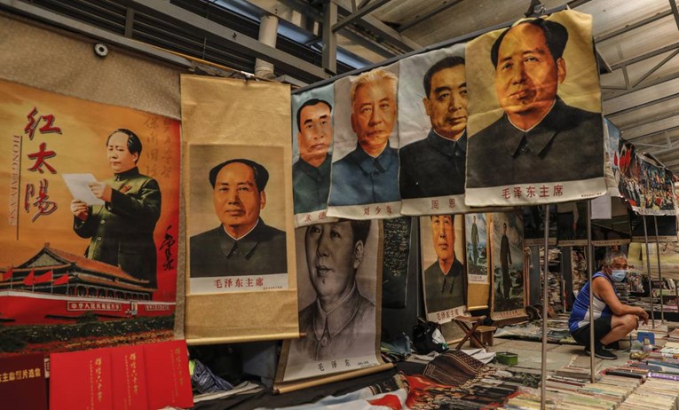 Пронајден украдениот свиток на Мао вреден милиони долари