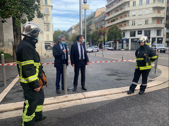 Напад со нож во Ница: Едно лице е убиено, а неколку се повредени