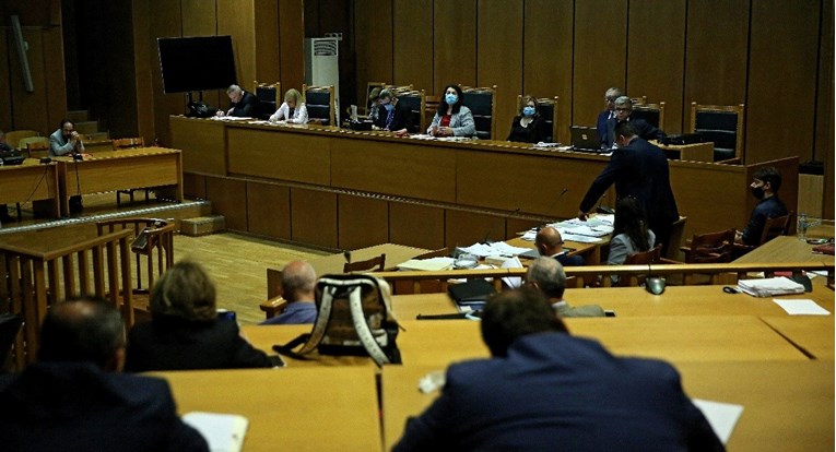 Надлежната обвинителка предложи 13 години затвор за раководството на „Златна зора“