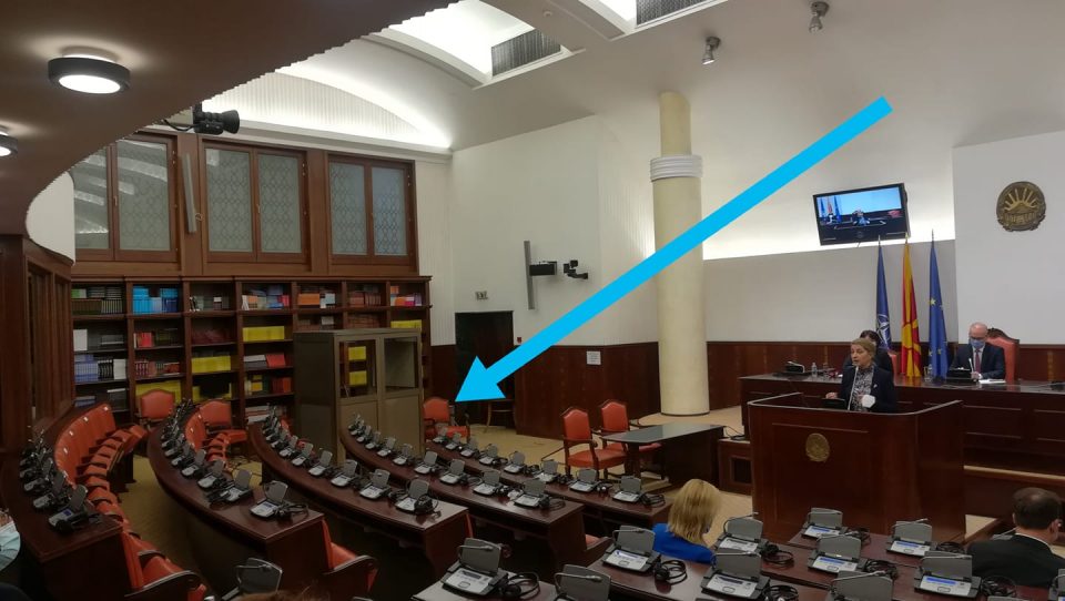 Петрушевска: Пратениците на СДСМ се кријат, не се појавија во собранието- на повидок ли е ново предавство на Македонија?
