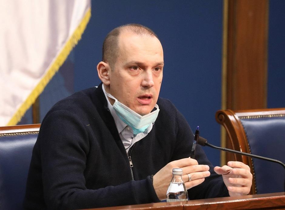 Српскиот министер за здравство отсега ќе одлучува за рестриктивни мерки