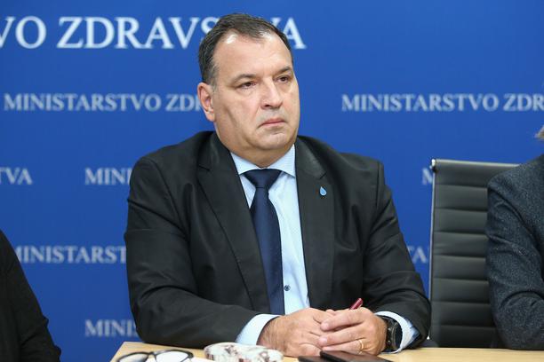Хрватскиот министер за здравство позитивен на Ковид-19