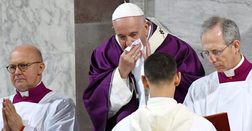Корона и во Ватикан: Двајца кардинали се заразени со вирусот
