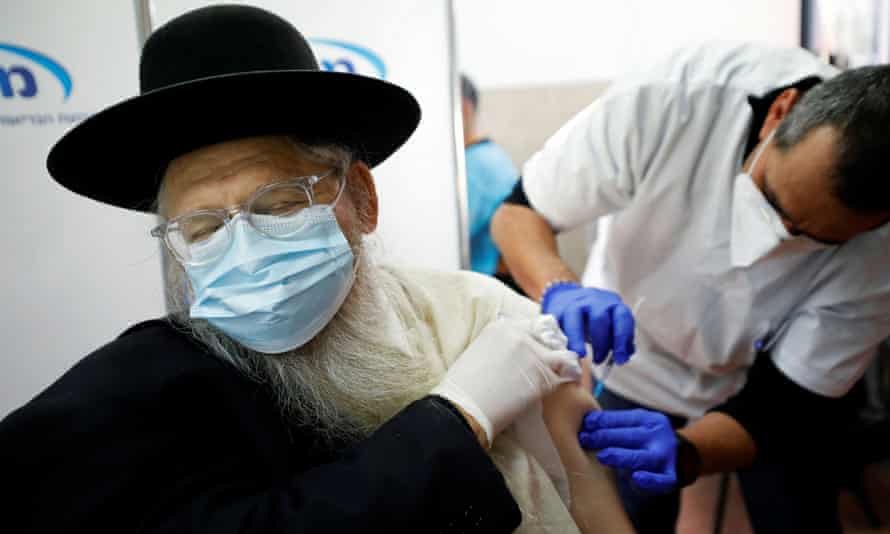 По вакцинацијата, кај 240 Израелци дијагностициран коронавирус