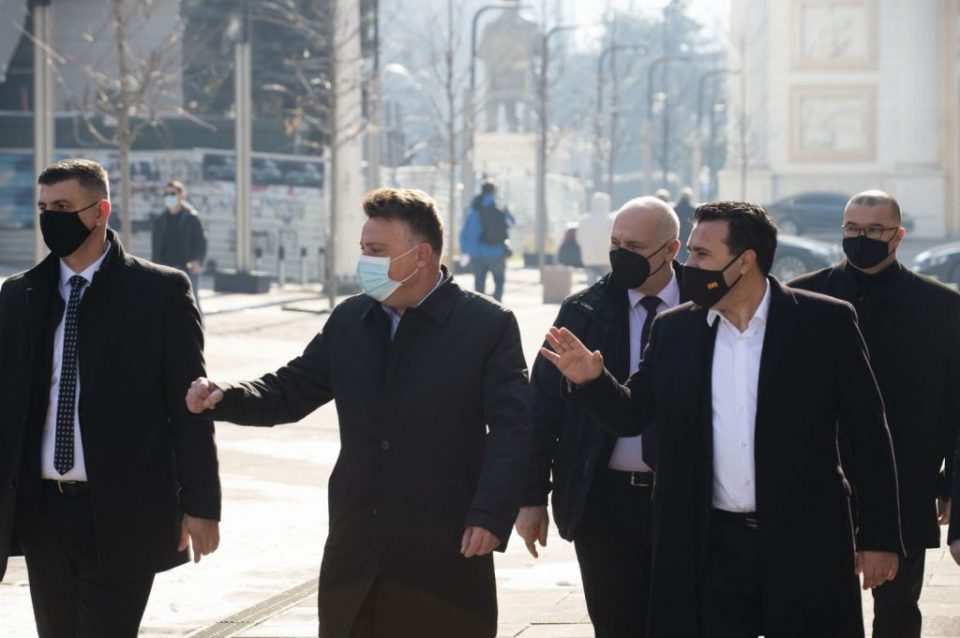 Советничката група на ВМРО-ДПМНЕ во Град Скопје: Шилегов е најнеуспешниот градоначалник на Скопје, а за Заев е фаворит