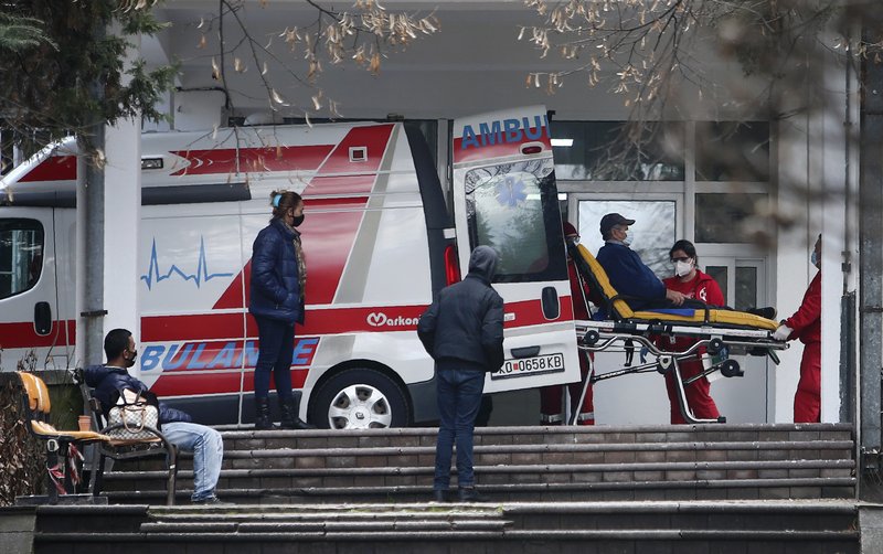 Од коронавирус починаа уште 17 македонски граѓани, 87 лица се новозаразени