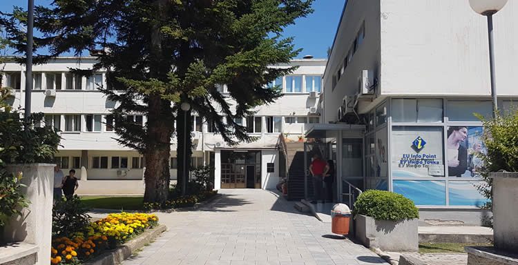 Општинската зграда во Охрид затворена поради зголемен број заболени од Ковид-19