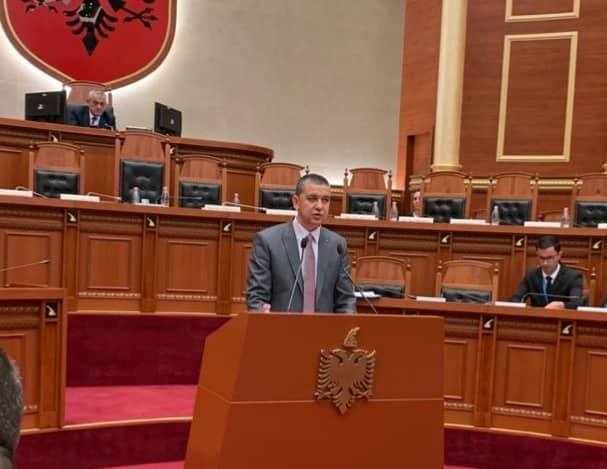 Васил Стерјовски е пратеникот кој го одржа првиот говор на македонски јазик во албанскиот парламент