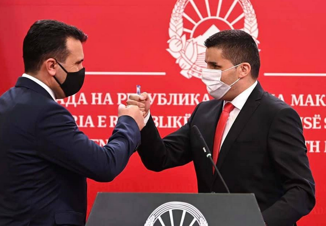 ВМРО-ДПМНЕ: Додека Љупчо Путерот лови расипан путер, министрите и директорите штанцале договори во 4 очи