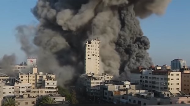 Срушената зграда во Газа била упориште на Хамас, тврдат израелците