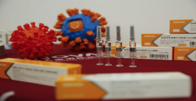 Денеска пристигнува вакцината за сиромашни-Синовак