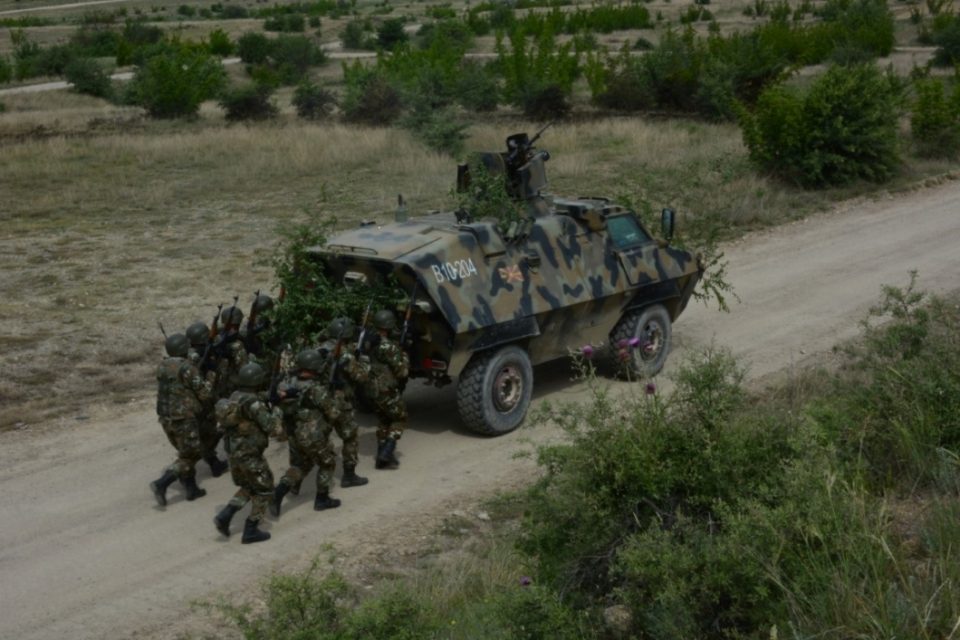 Државниот врв и странски дипломати на вежбата „Одлучен удар 21“ на Криволак