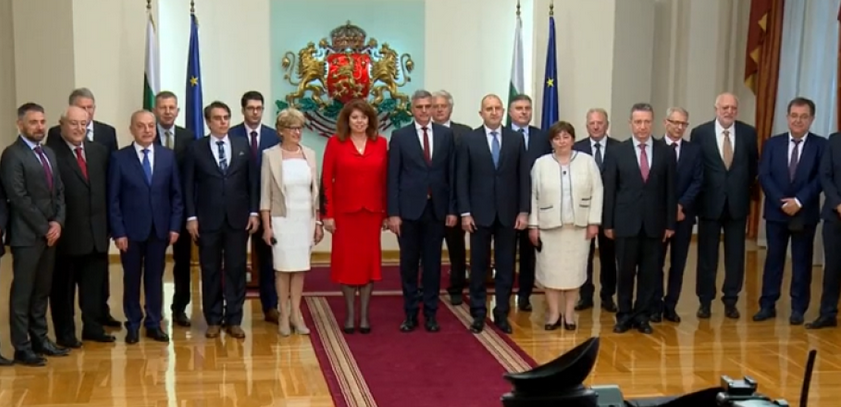 Новата бугарска техничка влада на премиерот Стефан Јанев положи заклетва