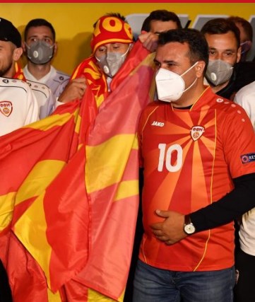 Понизност без граница: Заев се кае што напишал „македонска репрезентација“