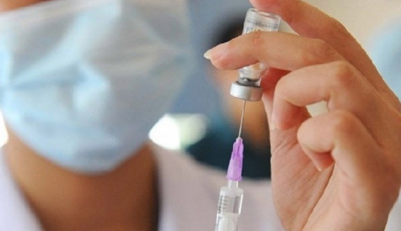 Филипче: И во Македонија трета доза вакцина за имунокомпромитираните лица