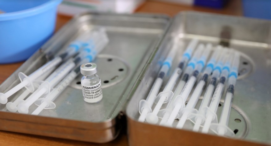 Дебакл на Филипче: Само 44 проценти од полнолетните граѓани се вакцинирани