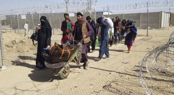 Владата против сопствениот портпарол: Mу велат дека нема да вработуваат бегалци од Авганистан