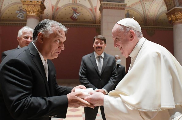 Oрбан: Папата ме охрабри да ги бранам традиционалните семејства