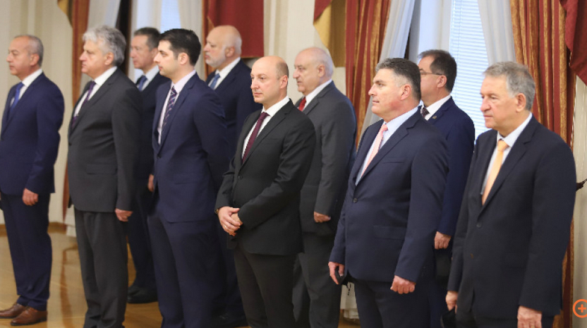 Новата техничка влада на Бугарија положи заклетва: Јанев останува премиер, сменети тројца министри