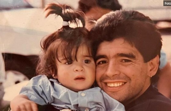 Ќерката на Марадона: Го прифаќам твојот и мојот гнев