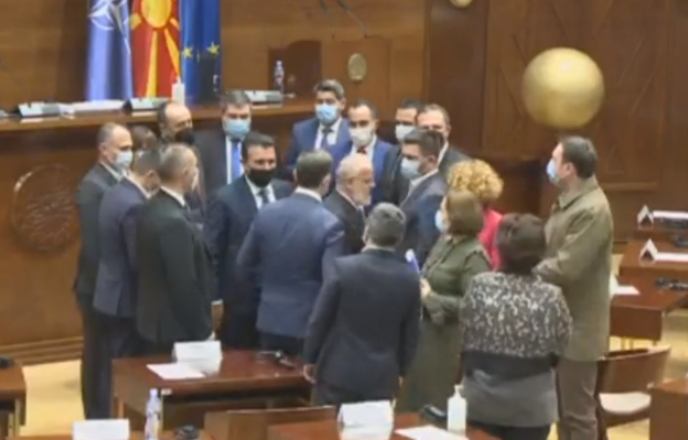 ВМРО-ДПМНЕ: Власта требаше да киднапира пратеник за да опстои Владата за да продолжи да карде