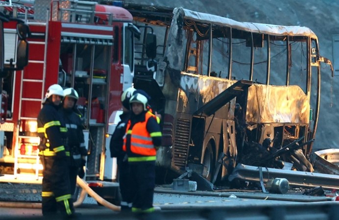 Aвтобусот на „Беса транс“ и изгорените живи луѓе во болницата во Тетово пред собраниска комисија