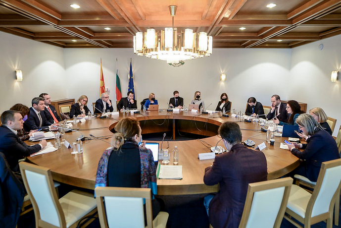 Владините работни групи на Бугарија и Македонија ги утврдија роковите за исполнување на приоритетите