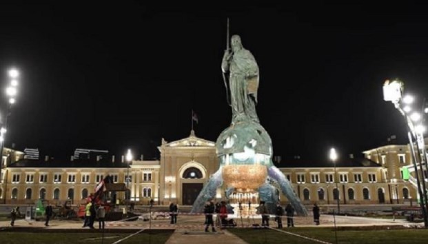 Кандидат за градоначалник на Белград слично како СДСМ кога беше во опозиција се заканува дека ќе руши споменици