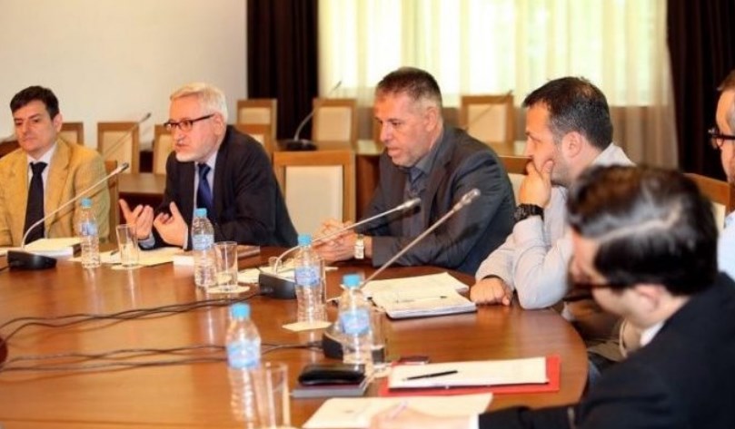 Договор нема: Kомисијата со Бугарија на одмор до септември