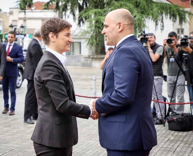 Ковачевски и Брнабиќ ги пофалија добрите односи меѓу двете земји (ФОТО)