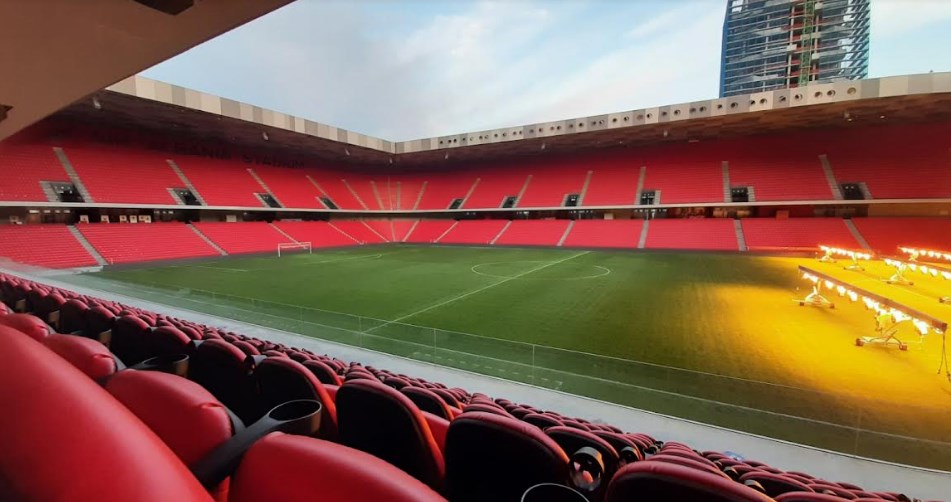 На овој прекрасен стадион во Тирана вечерва ќе се игра финалето на Конференциската лига (ФОТО)