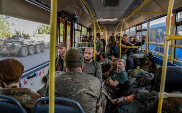 Вака изгледаат заробените војници од Азовстал (ФОТО)
