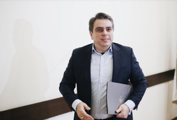 Бугарија пред нови избори, партијата на Петков го врати мандатот