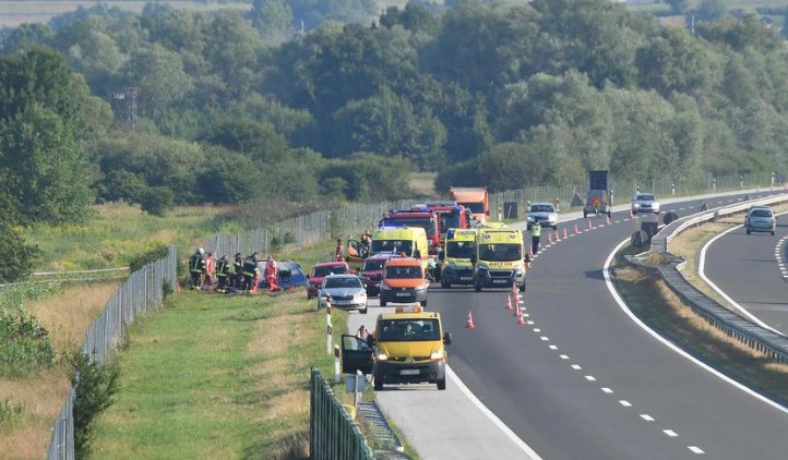 11 загинати: Страшна автобуска несреќа во Хрватска