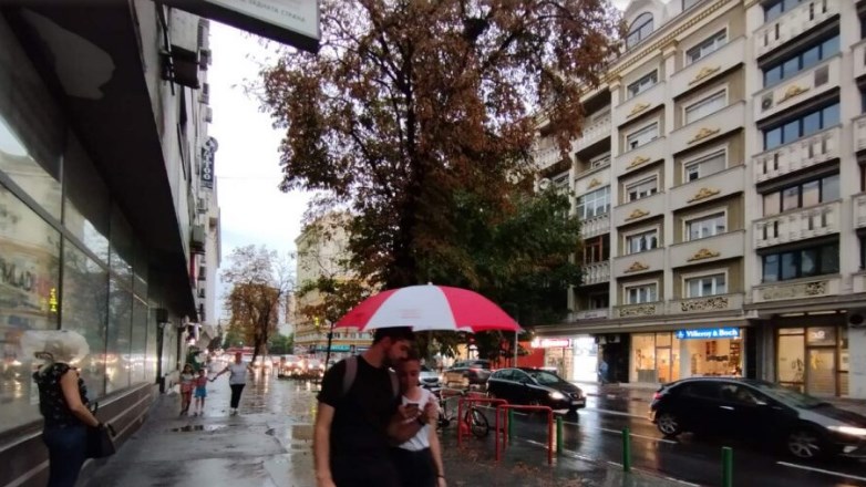 По вчерашното невреме, денеска во Скопје нов пороен дожд