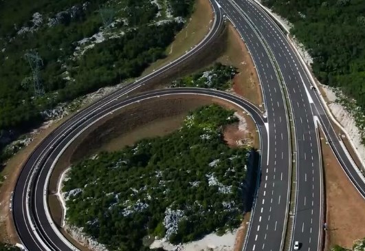 Поплавен автопатот од милијарда евра во Црна Гора