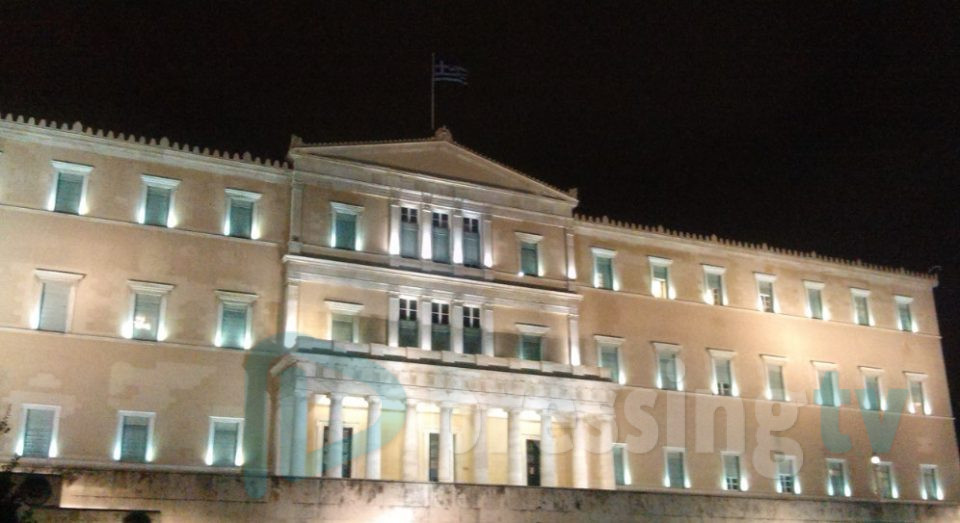 Штедење: Грчкиот парламент ќе биде во полумрак