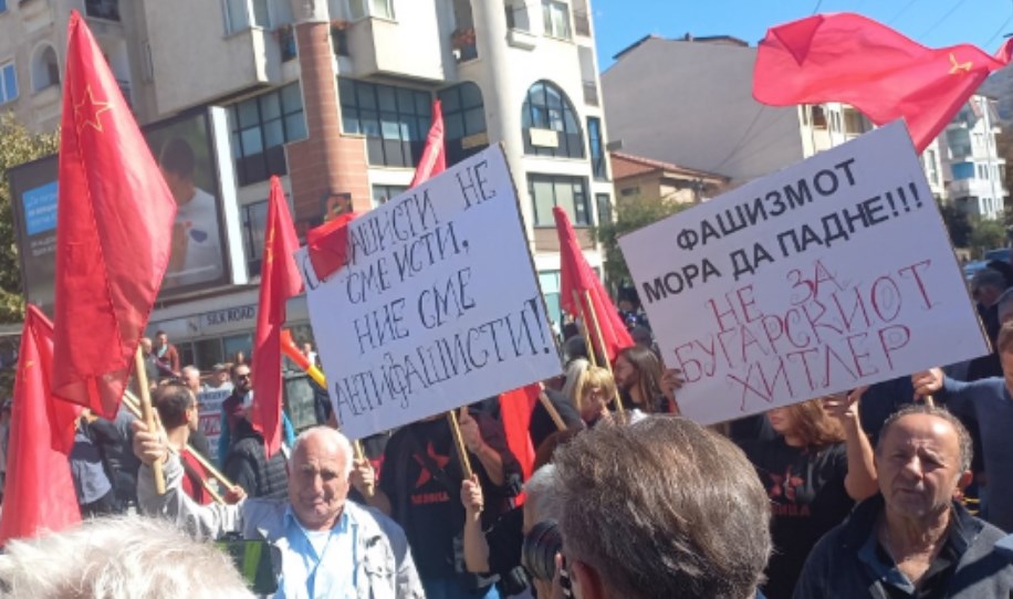 СДСМ и ДУИ свесно ја украинизираат Македонија: Што поддржува „Цар Борис Трети“ во ликот на Цар Борис Трети?!