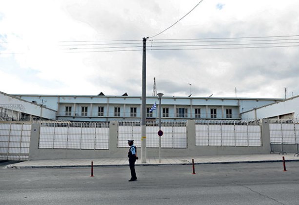 Во овој затвор во Атина ќе лежи мајката што си ја принудувала ќерката на проституција