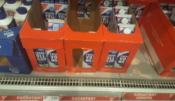 Млеко во Германија едно евро, брашно пет килограми за пет евра