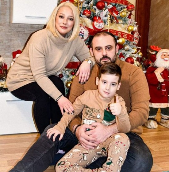 Скопските градоначалници за Божик со семејствата (ФОТО)
