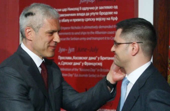 Дали ова ви звучи познато: Поранешната српска власт ги преместила преговорите за Косово од ОН во ЕУ