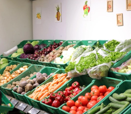 Владата ќе ги „одмрзнува“ „замрзнатите“ овошје и зеленчук