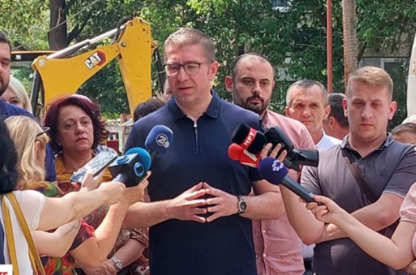 Мицкоски:  Уставни измени под бугарски дикатат нема да има