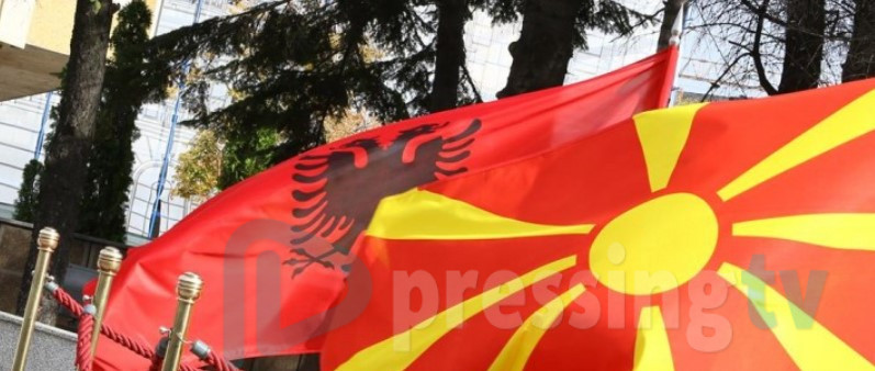 Бугарски навивачи  се заканија дека ќе горат македонско и албанско знаме (ФОТО)