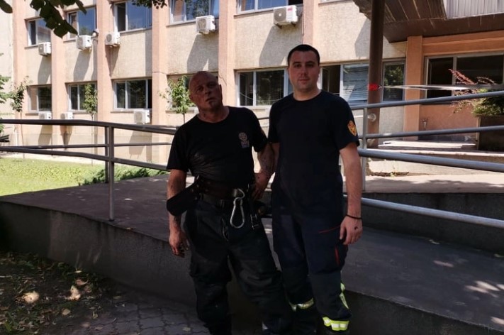 Стража го чува пожарот во судот во Куманово (ФОТО)
