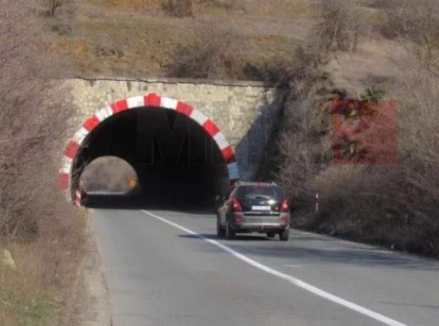 ДУИ ја обвини Вреди дека го кочи патот кон Косово