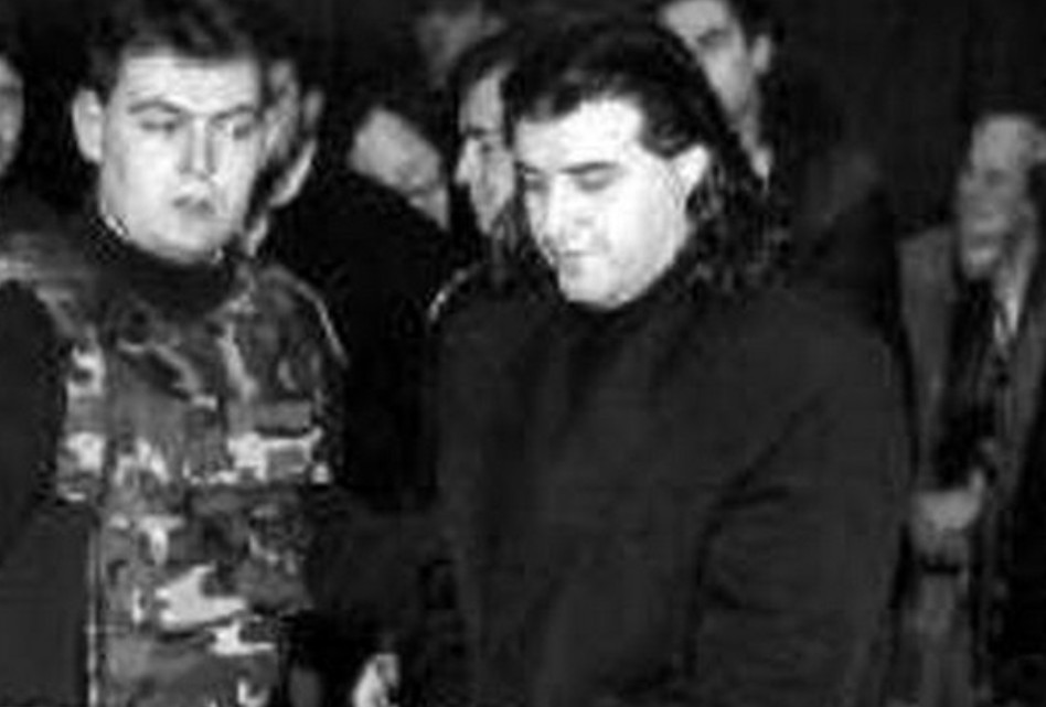 Помладите не се сеќаваат кога „Циганот“ со Корвета убиваше по Скопје и го кршеше „Хард Рок“  а СДСМ го пушти
