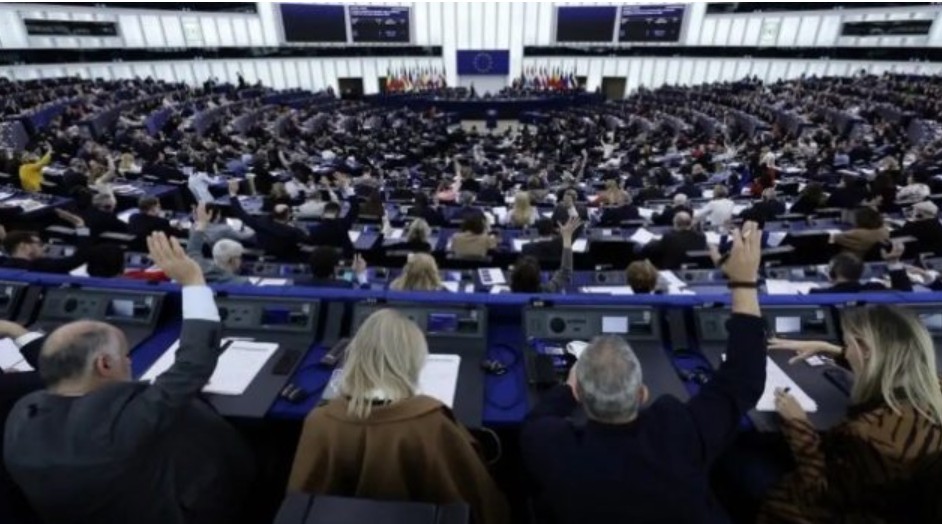 Срамот на ЕУ и Бугарија: Европскиот парламент го усвои извештајот без „македонски јазик и идентитет“